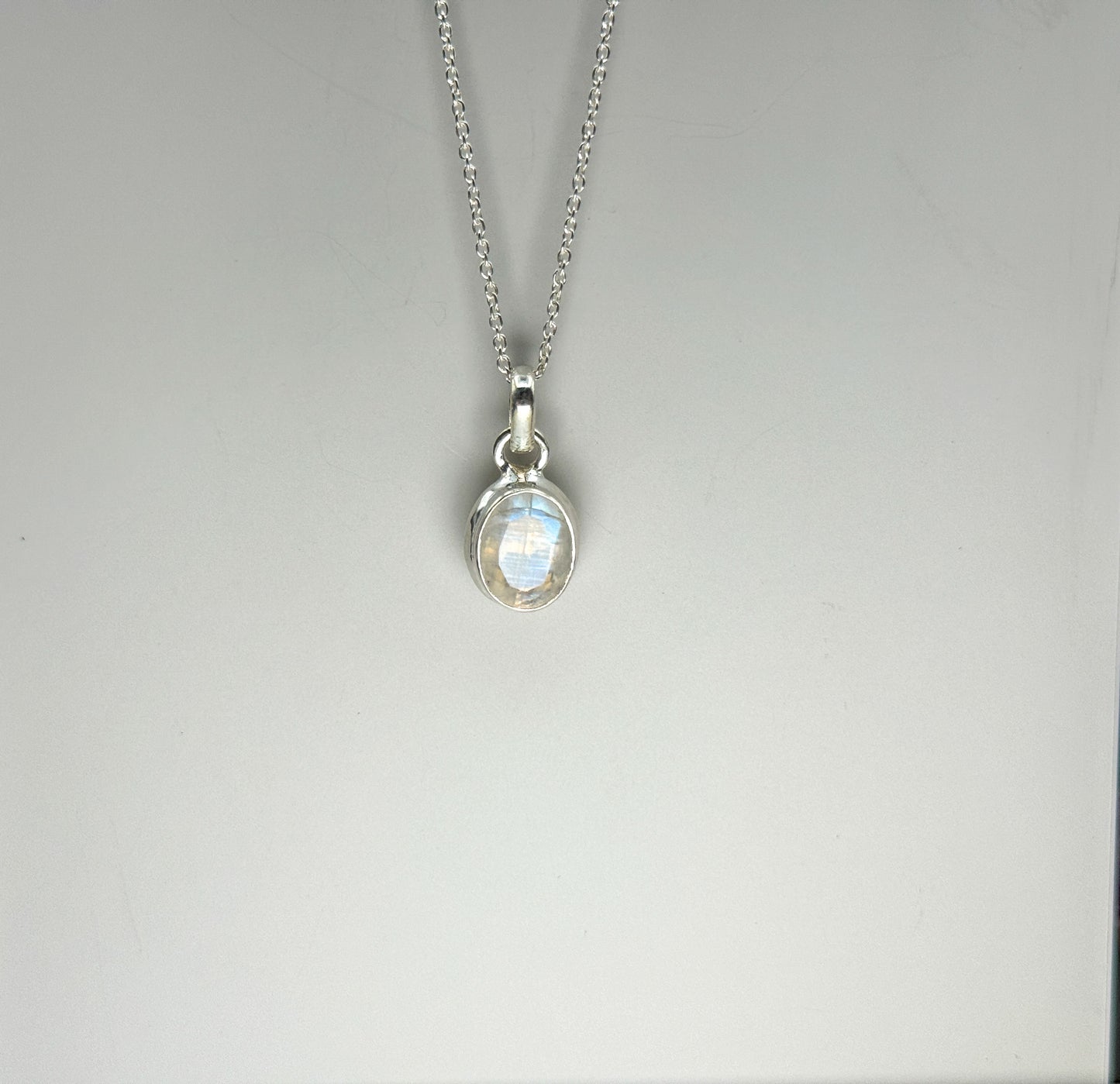 Weißer Labradorit 925 Silber Kette Flash