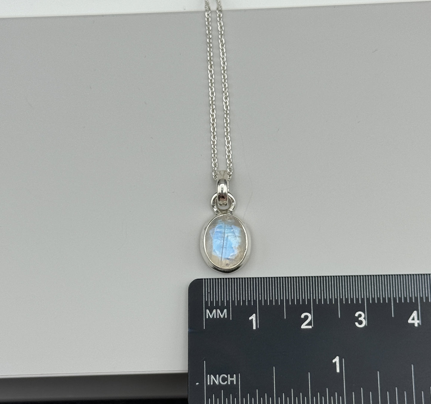 Weißer Labradorit 925 Silber Kette Flash