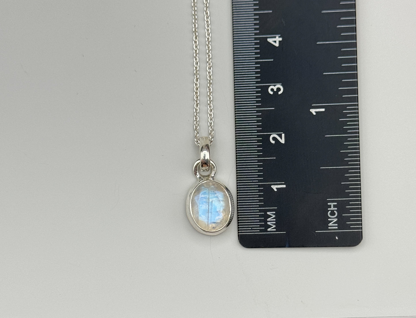 Weißer Labradorit 925 Silber Kette Flash