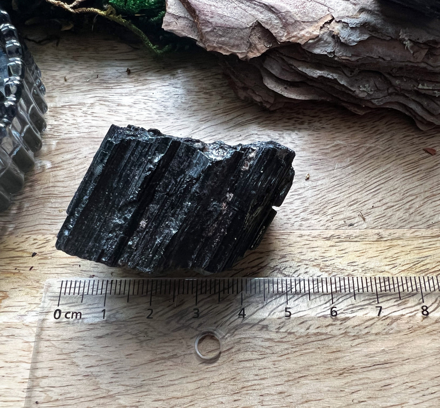 Schwarzer Turmalin / Schörl | Rohstein Raw | Schutzstein | Wurzelchakra , Drittes Auge Chakra | Geschenk | Edelstein, Mineral