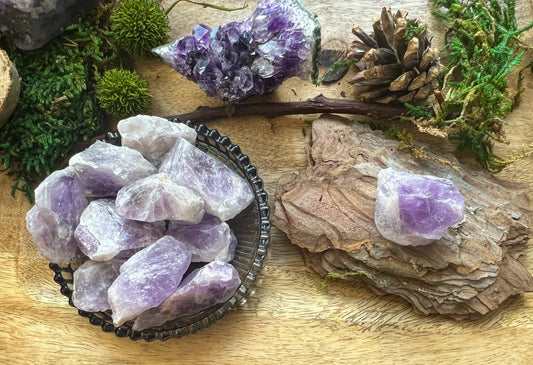 Amethyst Rohstein, Wasserstein | Wasser energetisieren | Naturstein, Mineralien, Heilsteine, Edelstein | Geschenk Spiritualität | lila