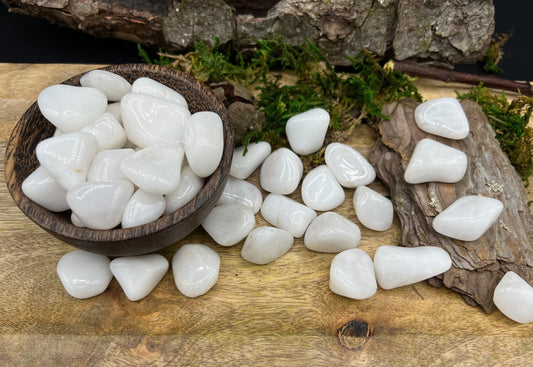 Milchquarz / Schneequarz | Trommelsteine, poliert Handschmeichler | Reiki | Kristall, Heilstein, Edelstein | Geschenk spirituell Chakra medi