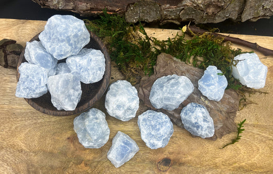 Blauer Calcit Rohsteine | Wassersteine, Heilsteine, Edelsteine, Roh Brocken, Kristalle | Wasser Reinigung,  Geschenk spirituell | blau, Baby