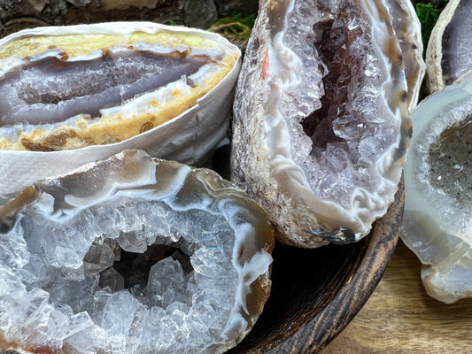 Achat Geoden Drusen | Kristalle, Edelsteine, Heilsteine, Edelsteine, Ladesteine, Sorgenstein, Kristall | spirituelles Geschenk