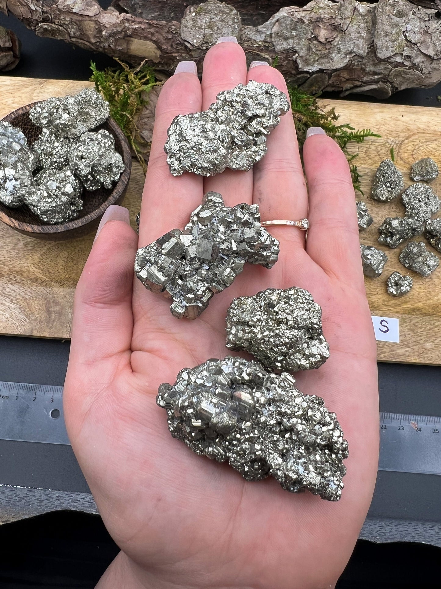 Pyrit Kristall Cluster / Stufe | Kristall, Gold, Heilsteine , edelsteine, Mineralien | Geld manifestieren, Spirituell, Geschenk, Katzengold